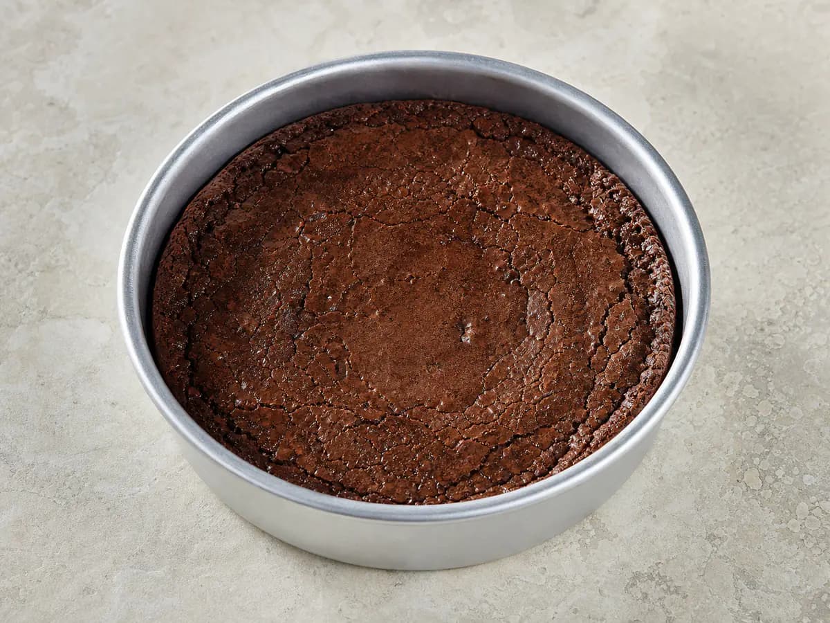 Air-fried Brownies with a naturally browned surface.